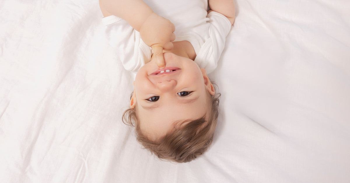 Baby Zähneputzen: So pflegt ihr die ersten Zähnchen